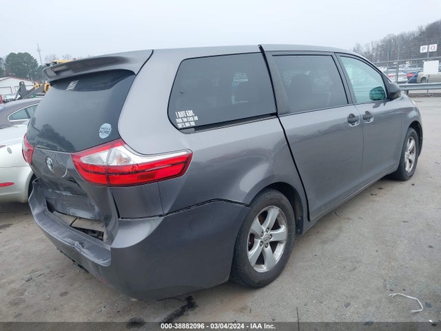 Toyota Sienna L 7 Passenger 2017 5TDZZ3DC9HS868901 Image 4