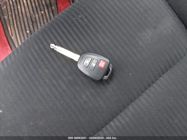 Toyota RAV4 LE 2014 2T3ZFREV4EW085717 Image 11