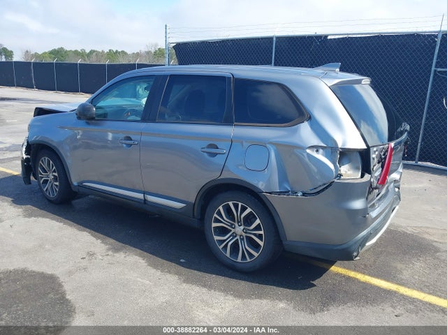 JA4AD2A38HZ024335 Mitsubishi Outlander Es