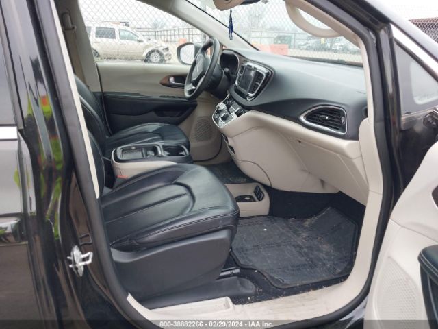 2C4RC1DG7LR264550 Chrysler Voyager Lxi