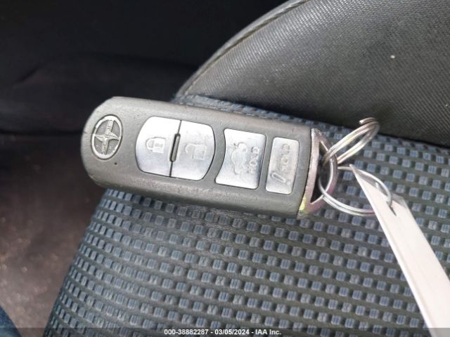 3MYDLBZV3GY137275 Scion IA