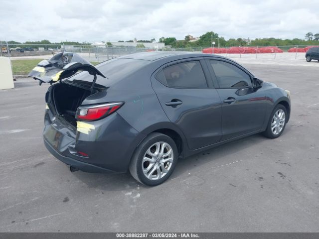 3MYDLBZV3GY137275 Scion IA