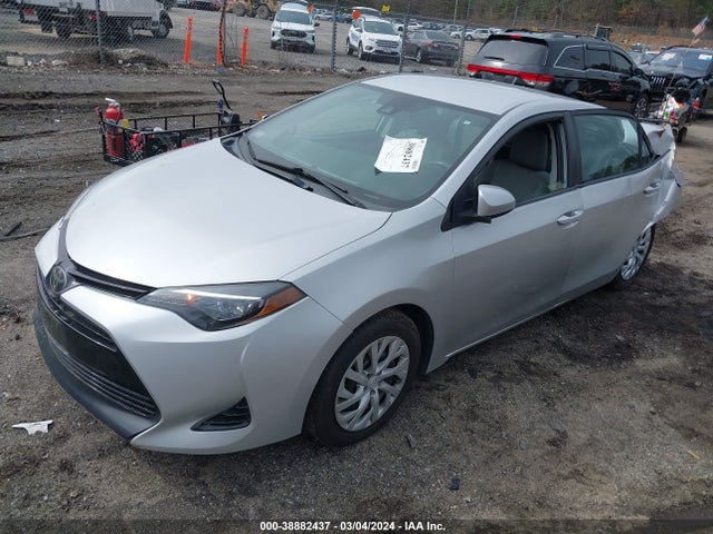 Toyota COROLLA LE 2017 2T1BURHE6HC888496 Image 2