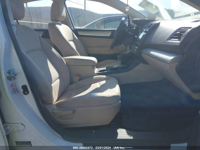 Продаж на аукціоні авто 2019 Subaru Legacy 2.5i, vin: 4S3BNAB67K3035587, номер лоту: 38882472