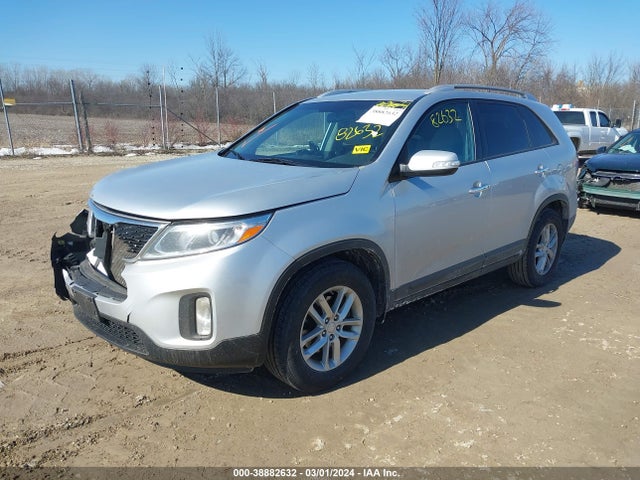 KIA SORENTO LX 2014 5XYKT4A60EG463168 Image 2