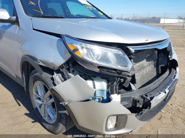 KIA SORENTO LX 2014 5XYKT4A60EG463168 Image 6