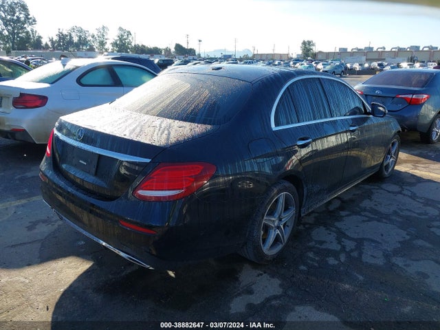 Mercedes-Benz E 300 2017 WDDZF4JB5HA021709 Image 4