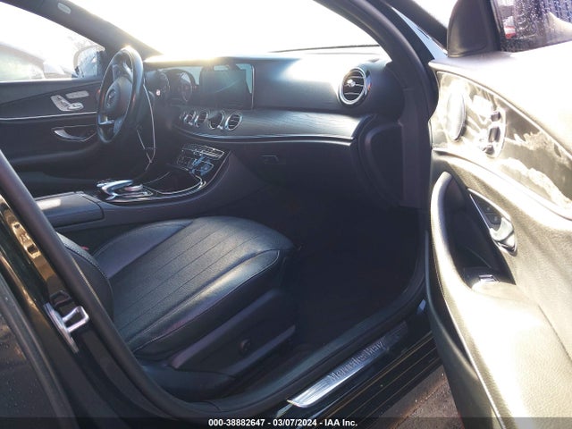 Mercedes-Benz E 300 2017 WDDZF4JB5HA021709 Image 5