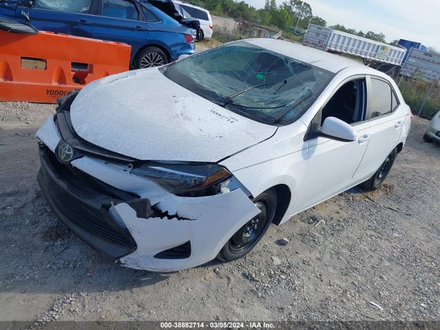 Toyota COROLLA LE 2019 2T1BURHE6KC210757 Image 2
