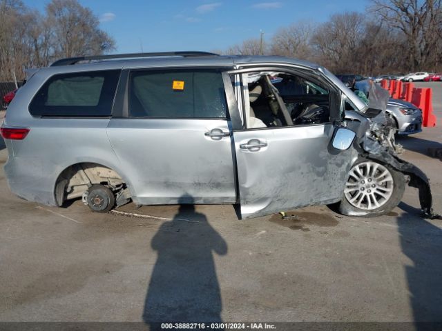 5TDYK3DCXFS616362 Toyota Sienna Xle 8 Passenger