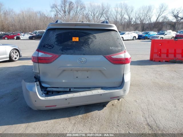 5TDYK3DCXFS616362 Toyota Sienna Xle 8 Passenger