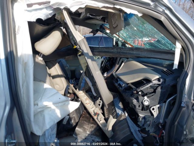 5TDYK3DCXFS616362 Toyota Sienna Xle 8 Passenger