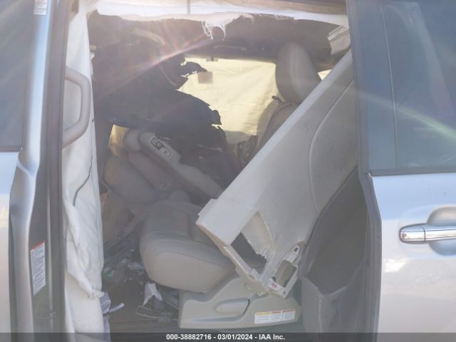 5TDYK3DCXFS616362 Toyota Sienna Xle 8 Passenger