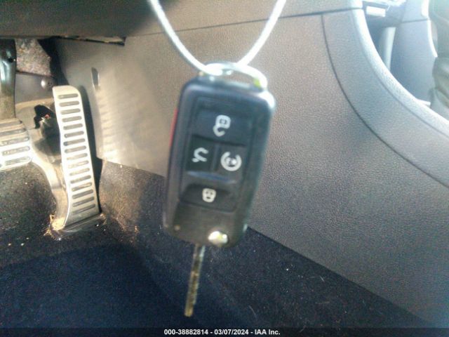 1VWMA7A36MC010792 Volkswagen Passat 2.0t R-line