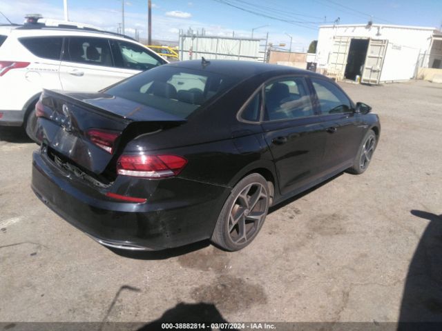 1VWMA7A36MC010792 Volkswagen Passat 2.0t R-line