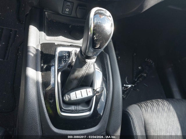 Nissan ROGUE SV 2017 JN8AT2MT0HW131325 Image 11