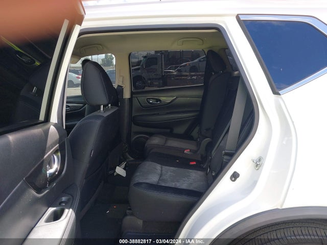 Nissan ROGUE SV 2017 JN8AT2MT0HW131325 Image 8
