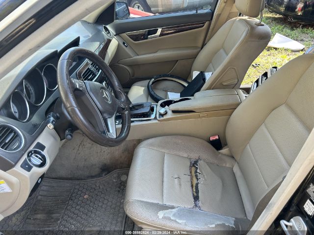 WDDGF4HB8EA938734 Mercedes-Benz C 250 Luxury/sport