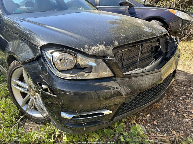 WDDGF4HB8EA938734 Mercedes-Benz C 250 Luxury/sport