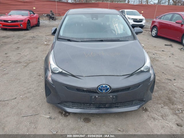 Toyota Prius Two 2017 JTDKBRFU5H3543629 Image 12