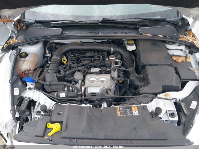 Ford FOCUS SE 2018 1FADP3FE1JL309712 Image 10