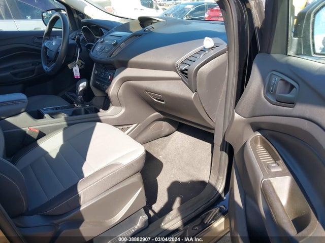 Ford ESCAPE S 2017 1FMCU0F71HUC02402 Image 5