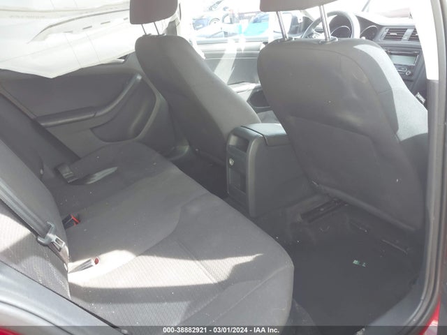3VW2K7AJ1FM259232 Volkswagen Jetta 2.0l S