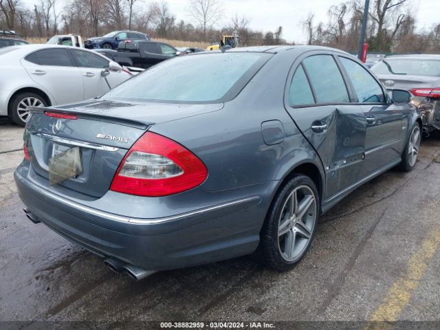 2007 MERCEDES-BENZ E 63 AMG WDBUF77X37B121579 Photo 3