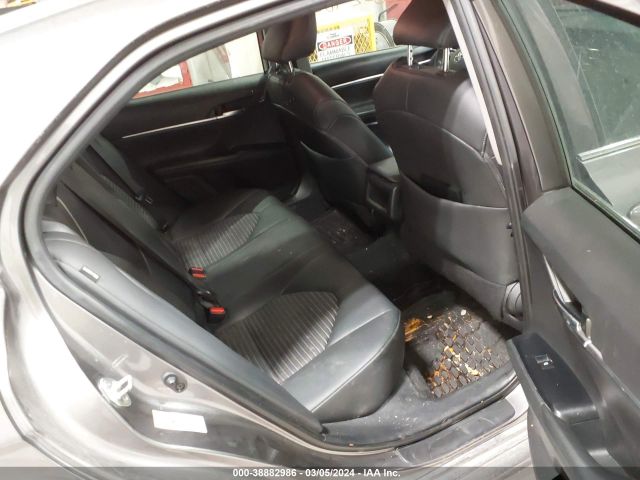 4T1B11HK8JU075004 Toyota CAMRY SE