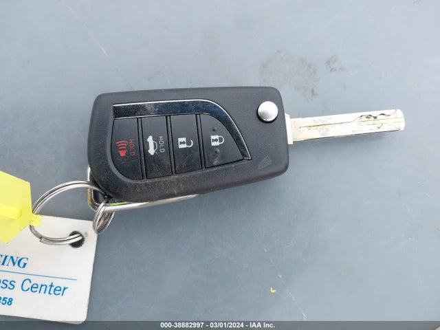4T1B11HK7JU618343 Toyota CAMRY SE