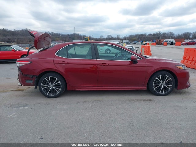 4T1B11HK7JU618343 Toyota CAMRY SE