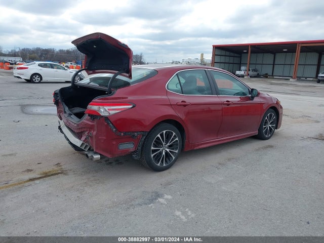 4T1B11HK7JU618343 Toyota CAMRY SE