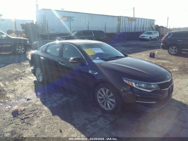 38883024 :رقم المزاد ، 5XXGT4L32JG255574 vin ، 2018 Kia Optima Lx مزاد بيع