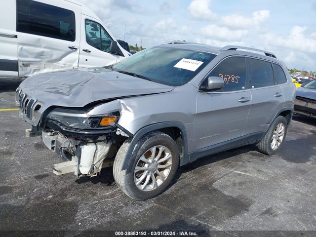 1C4PJLCB0KD134366 Jeep Cherokee Latitude Fwd