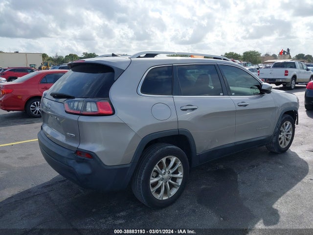1C4PJLCB0KD134366 Jeep Cherokee Latitude Fwd