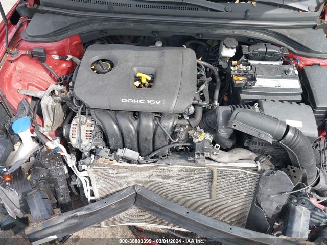 5NPD84LF9JH329785 Hyundai ELANTRA SEL