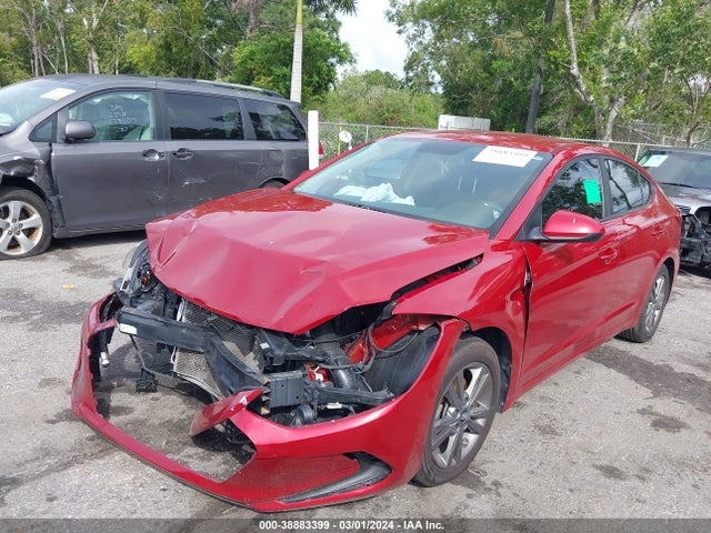 5NPD84LF9JH329785 Hyundai ELANTRA SEL