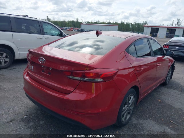 5NPD84LF9JH329785 Hyundai ELANTRA SEL