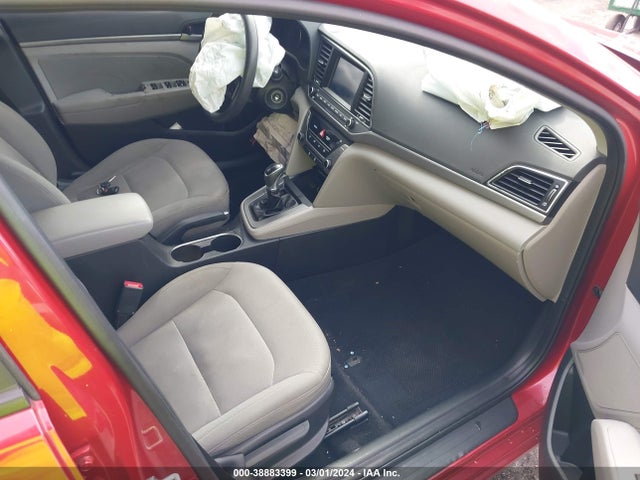 5NPD84LF9JH329785 Hyundai ELANTRA SEL