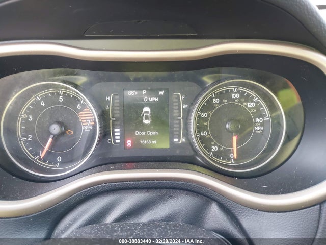 1C4PJLCB8JD518278 Jeep Cherokee Latitude Fwd
