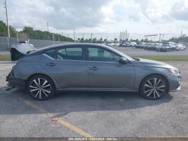 1N4BL4CV5KC120768 Nissan Altima 2.5 Sr