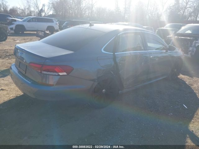 1VWSA7A33MC003564 Volkswagen Passat 2.0t Se