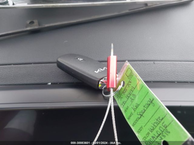 5XYK7CAF7PG026818 KIA Sportage X-pro