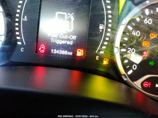 ZACCJABTXFPB39272 Jeep Renegade Latitude