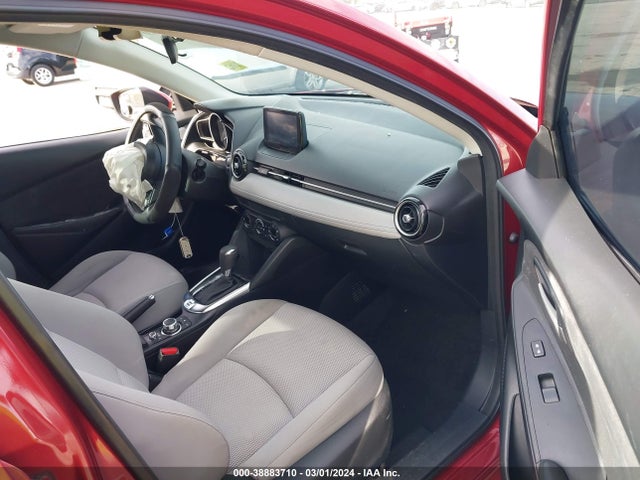 Toyota YARIS LE 2019 3MYDLBYVXKY509091 Image 5