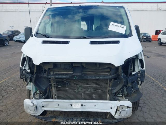 1FTNR1ZMXFKA35018 Ford Transit-250