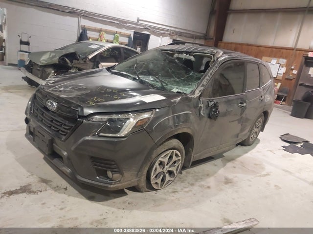 Subaru Forester Premium 2023 JF2SKADC5PH501055 Image 2