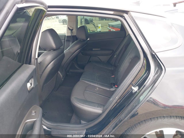 KIA Optima S 2019 5XXGT4L39KG300981 Image 8