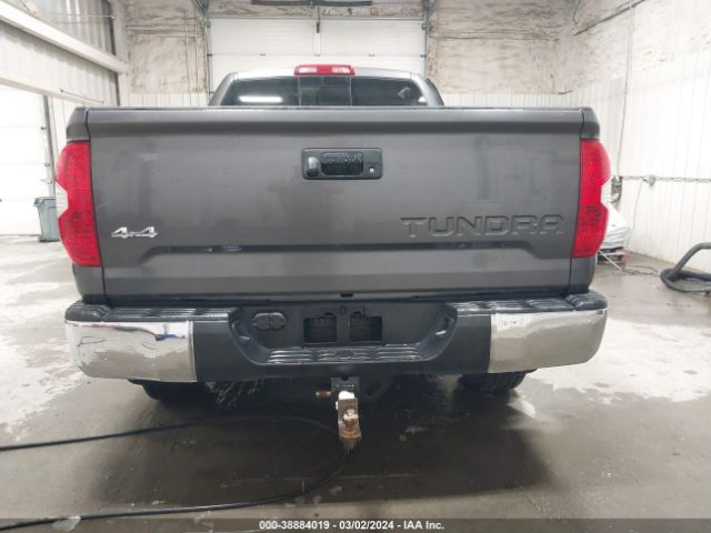 5TFUM5F11JX075771 Toyota Tundra Sr5 4.6l V8