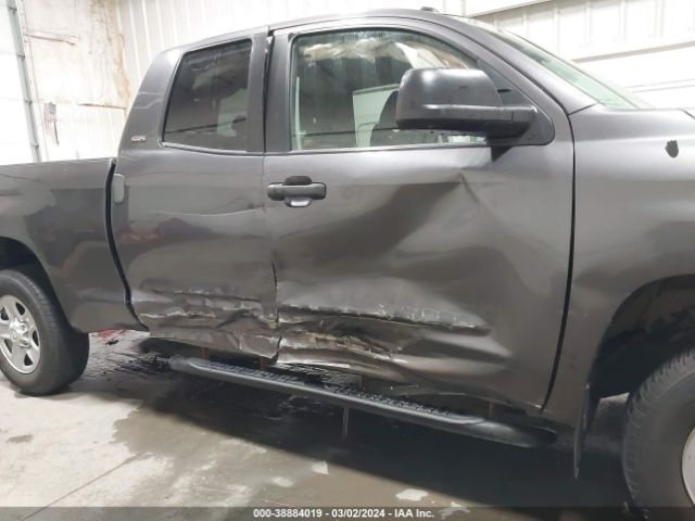 5TFUM5F11JX075771 Toyota Tundra Sr5 4.6l V8